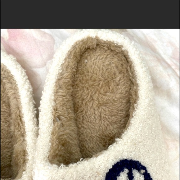 🌟SALE🌟Cactus Slippers - Picture 4 of 4